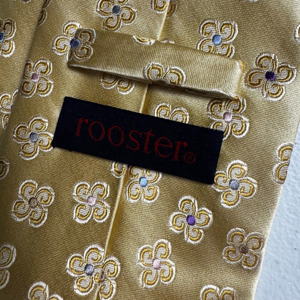 Rooster Vintage Men's Neck Tie 100% Silk Flower Printed Gold Yellow 59" Career